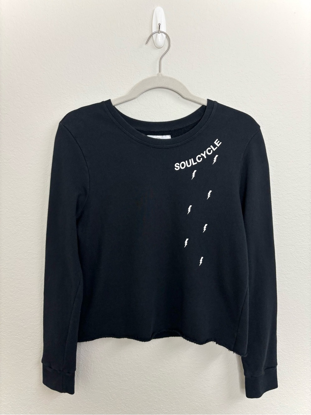 SoulCycle Black Cropped Crewneck Sweatshirt Lightning Bolt Raw Hem Made in USA L